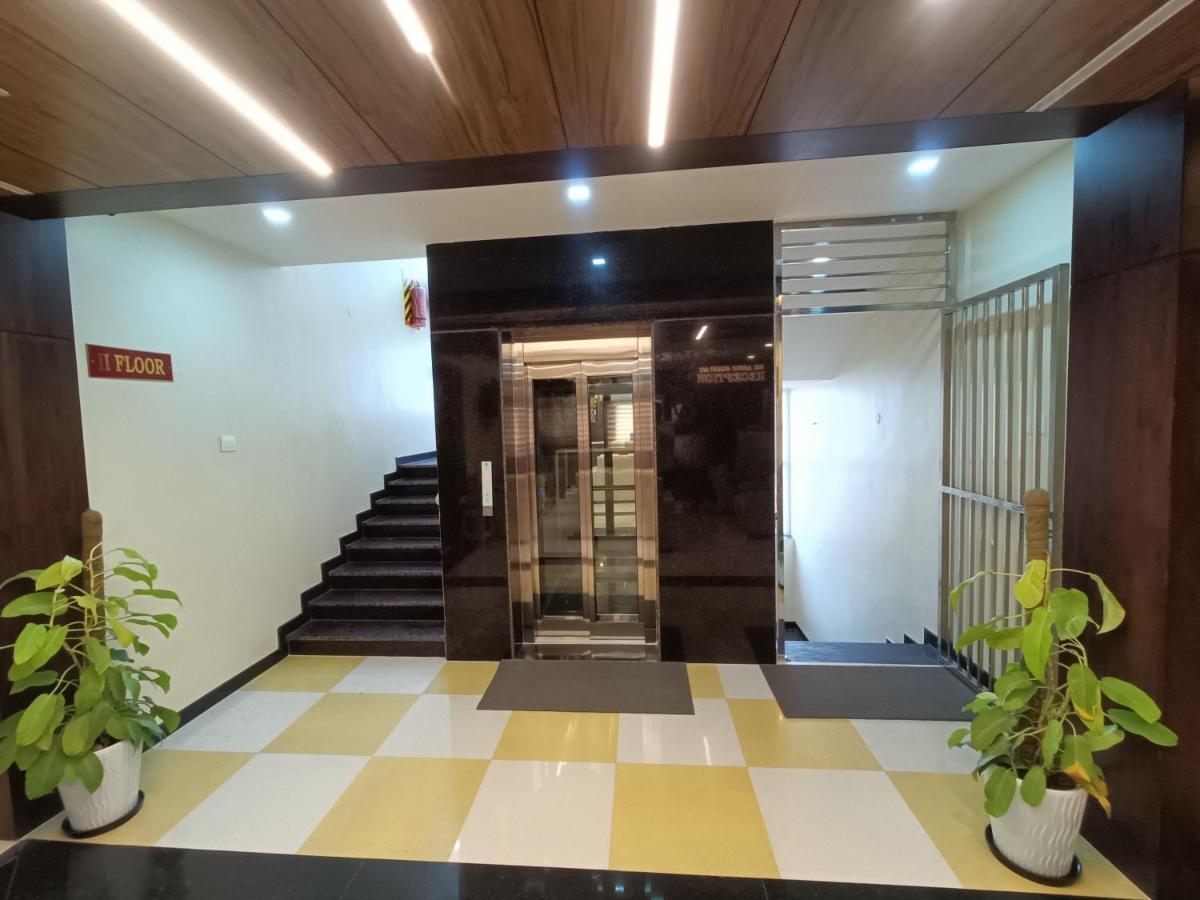 Sri Aswin Grand Hotel Namakkal ภายนอก รูปภาพ