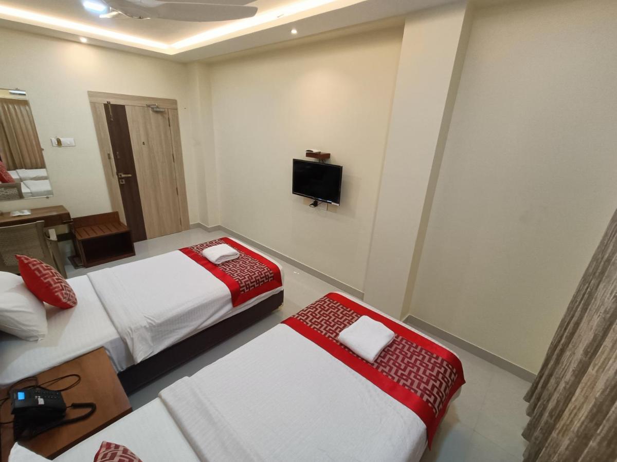 Sri Aswin Grand Hotel Namakkal ภายนอก รูปภาพ