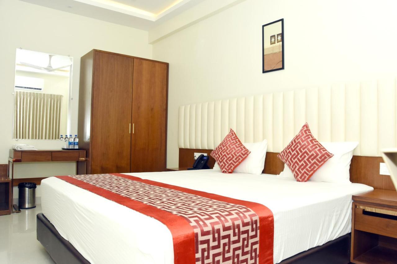 Sri Aswin Grand Hotel Namakkal ภายนอก รูปภาพ