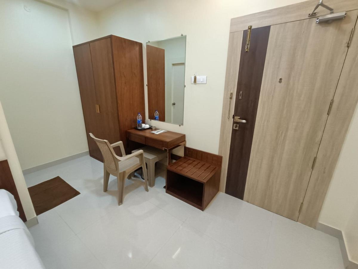 Sri Aswin Grand Hotel Namakkal ภายนอก รูปภาพ
